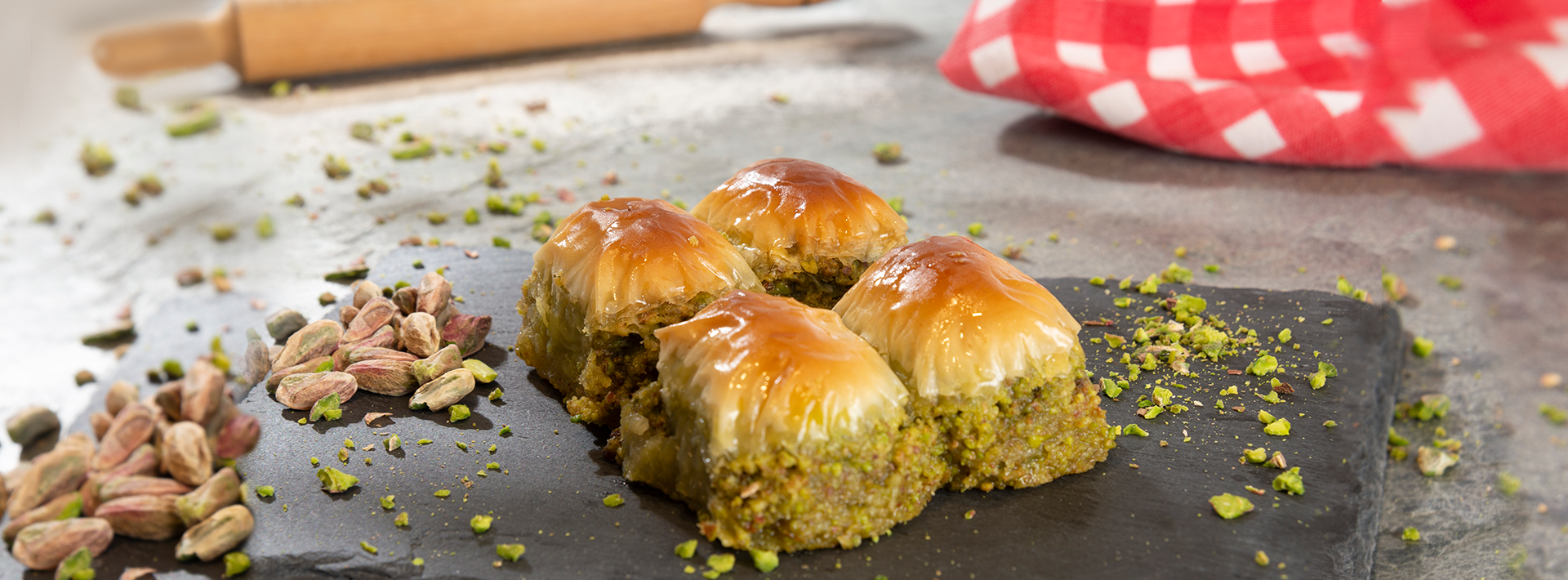 Yaşar Usta Burma Kadayıf &amp; Baklava Soğuk Baklava�nın Mucidi